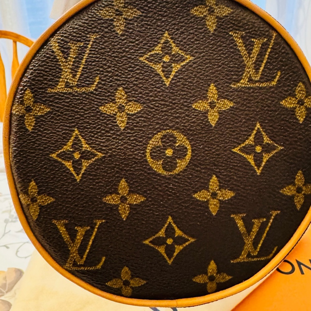 Louis Vuitton Brown and Tan Monogram Shoulder Bag - Picture 11 of 15